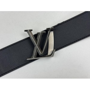 LOUIS VUITTON M9232 PYRAMID INITIALES 40MM REVERSIBLE BELT